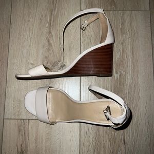 Michael Kors White & Wood Wedges